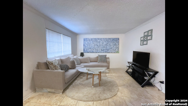 Image 2 of 9 For 6611 Southpoint  128