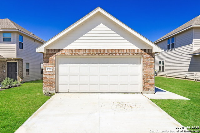 Image 2 of 16 For 9319 Green Flora Court
