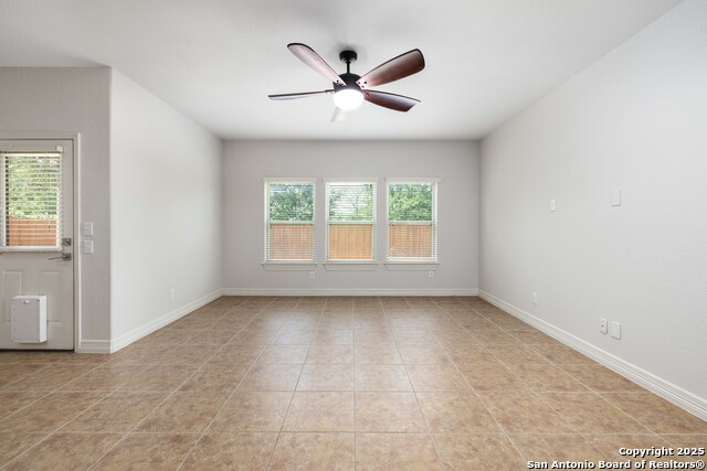 Image 12 of 30 For 680 Peacock Lane