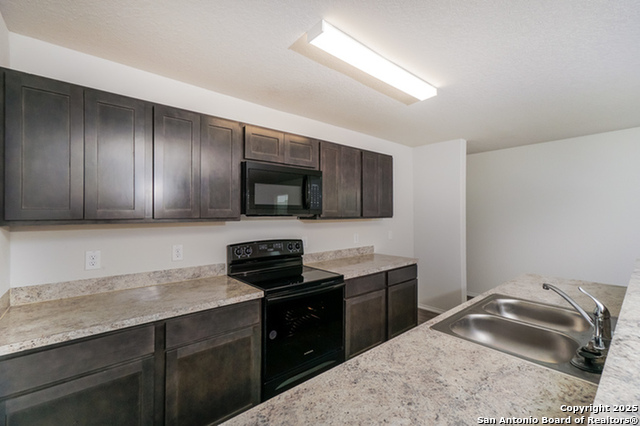 Image 5 of 18 For 9426 Somers Bend