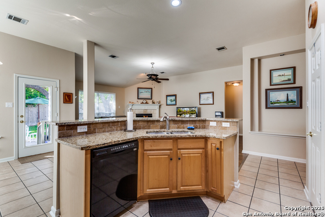 Listing photo id 9 for 32 Branwood