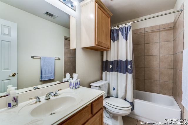 Listing photo id 12 for 32 Branwood