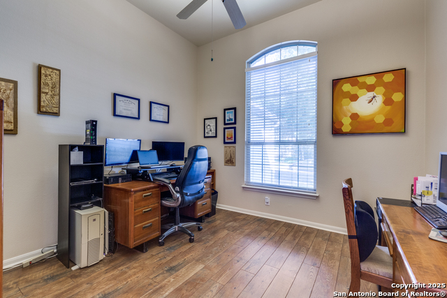 Listing photo id 19 for 32 Branwood