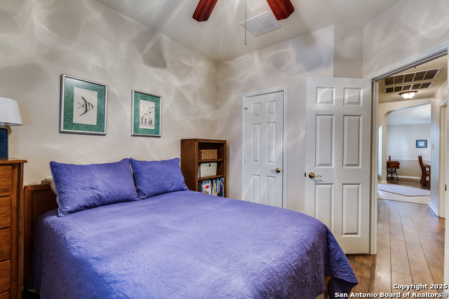 Listing photo id 29 for 32 Branwood