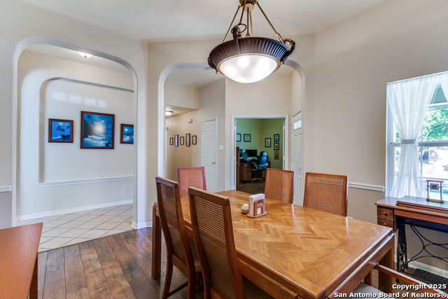 Listing photo id 32 for 32 Branwood