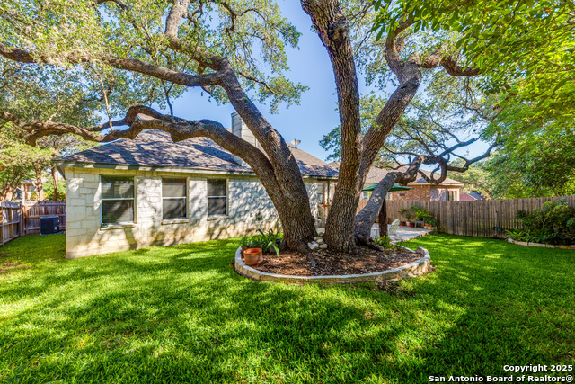 Listing photo id 4 for 32 Branwood