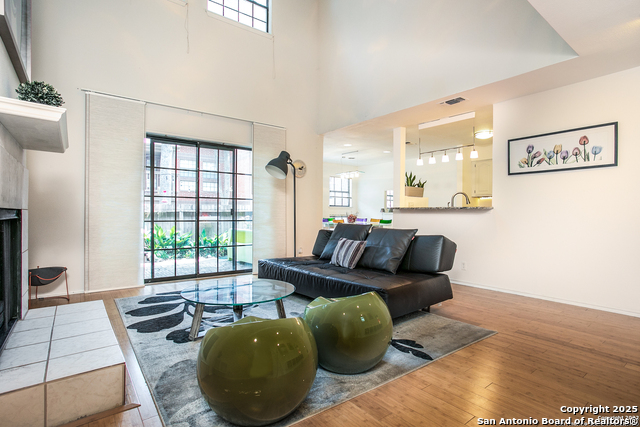 Image 7 of 25 For 7930 Roanoke  106