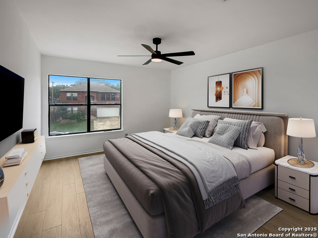 Listing photo id 16 for 15827 Marisa