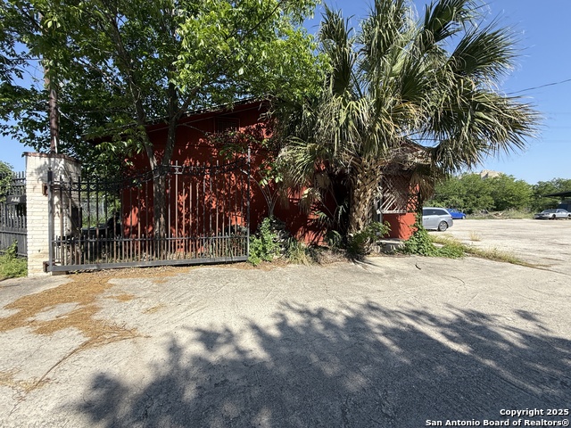 Image 21 of 21 For 1010 Ashby Pl W