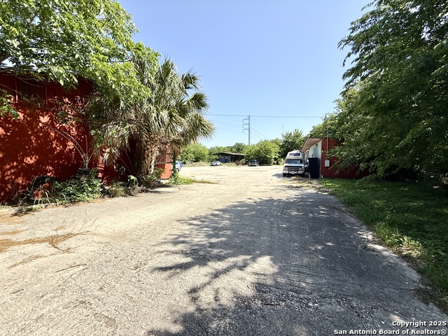 Image 7 of 21 For 1010 Ashby Pl W