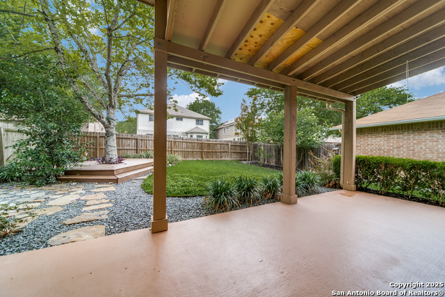 Image 22 of 26 For 5863 Spring Sq