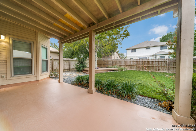 Image 23 of 26 For 5863 Spring Sq