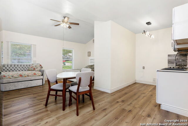 Image 16 of 23 For 3315 Nantucket Dr