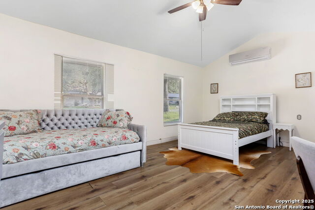 Image 18 of 23 For 3315 Nantucket Dr