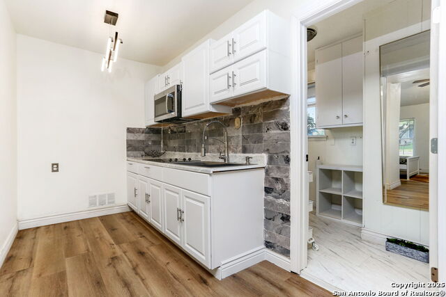 Image 19 of 23 For 3315 Nantucket Dr