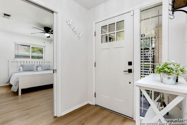 Image 2 of 23 For 3315 Nantucket Dr