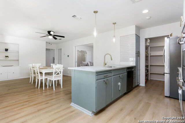 Image 6 of 23 For 3315 Nantucket Dr