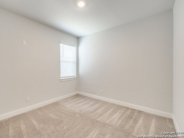 Image 28 of 40 For 9342 Crestway Rd