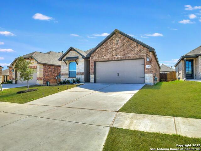 Image 3 of 40 For 9342 Crestway Rd