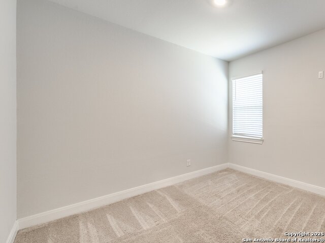 Image 30 of 40 For 9342 Crestway Rd
