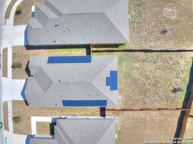 Image 4 of 40 For 9342 Crestway Rd