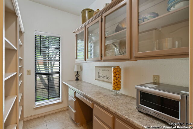 Listing photo id 23 for 107 River Knoll