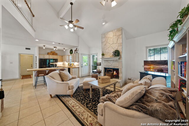 Listing photo id 6 for 107 River Knoll