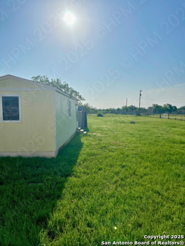 Listing photo id 13 for 30020 Leroy Scheel Rd