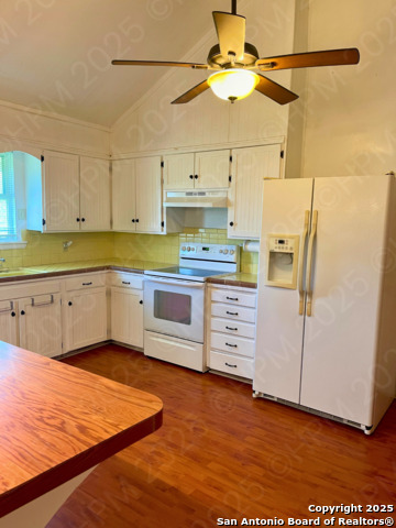 Listing photo id 5 for 30020 Leroy Scheel Rd