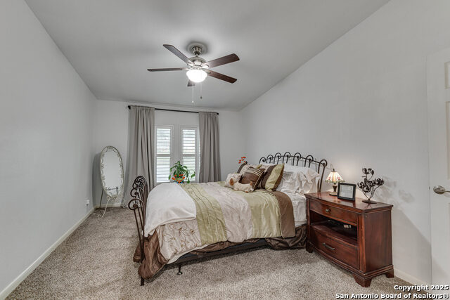 Image 11 of 25 For 402 Glenview