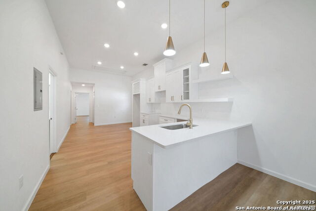 Listing photo id 8 for 1212 Morales
