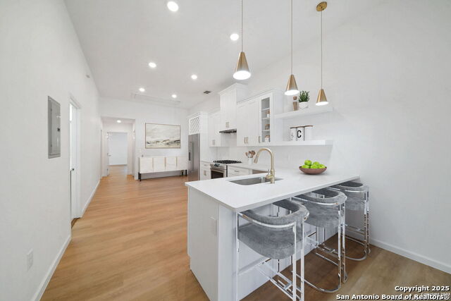 Listing photo id 7 for 1212 Morales