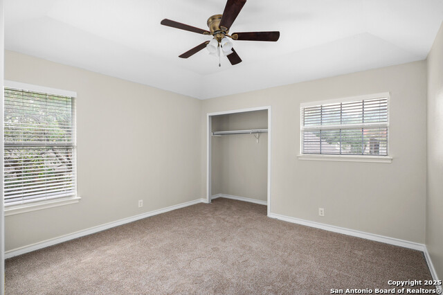 Image 33 of 48 For 18127 Brookwood Forest
