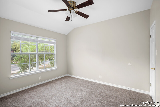 Image 35 of 48 For 18127 Brookwood Forest