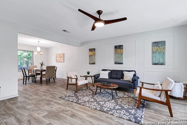 Image 3 of 38 For 8318 Wickersham