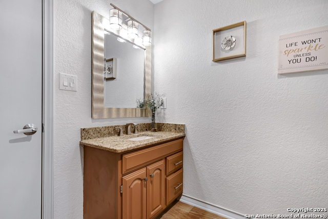 Image 30 of 38 For 8318 Wickersham