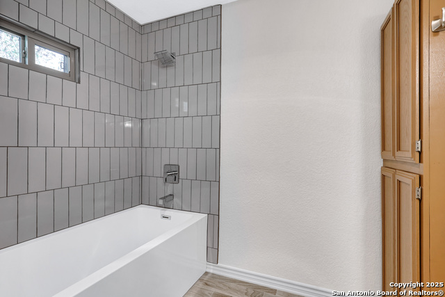Image 31 of 38 For 8318 Wickersham
