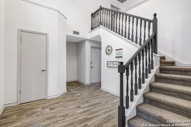 Image 6 of 38 For 8318 Wickersham