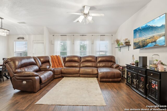 Listing photo id 10 for 7938 Sterling Manor