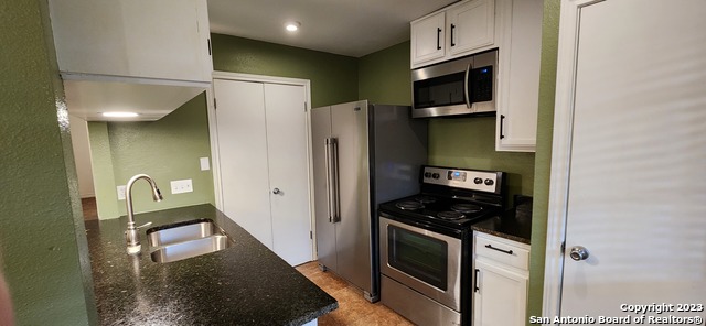 Image 2 of 19 For 8611 Datapoint Dr  59