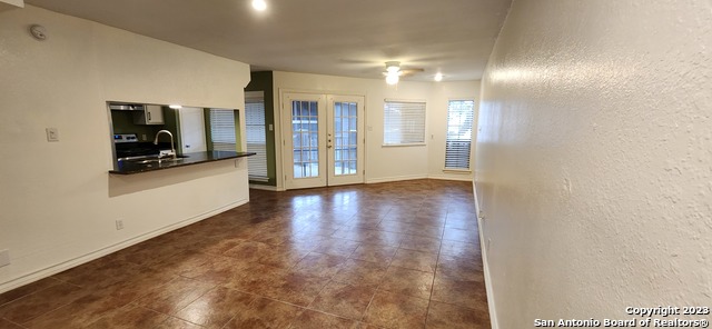Image 4 of 19 For 8611 Datapoint Dr  59