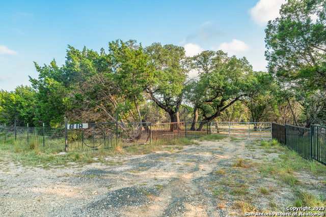 Image 6 of 10 For 818 Goat Hill
