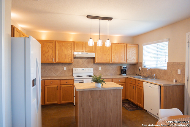Image 12 of 34 For 7503 Paraiso Hvn