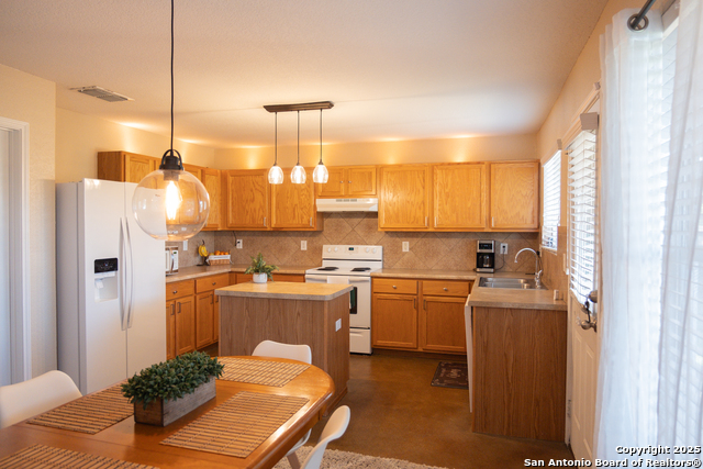 Image 13 of 34 For 7503 Paraiso Hvn