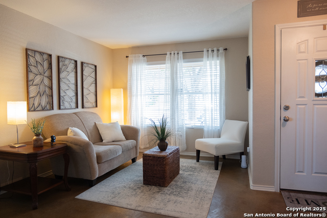 Image 4 of 34 For 7503 Paraiso Hvn