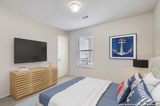 Listing photo id 8 for 9727 Gypsy Cv
