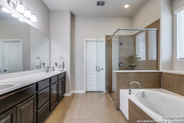 Image 20 of 25 For 13926 Cohan Way
