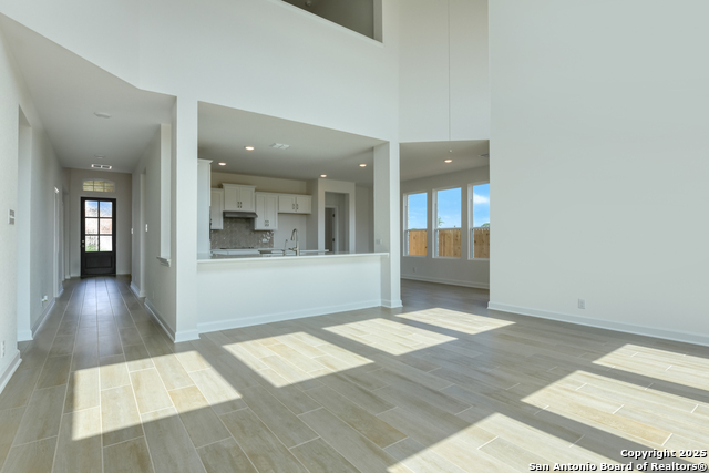 Image 7 of 34 For 148 Mallorys Way