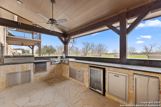 Listing photo id 42 for 1000 River Trace