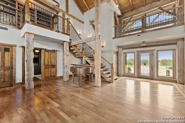 Listing photo id 6 for 1000 River Trace